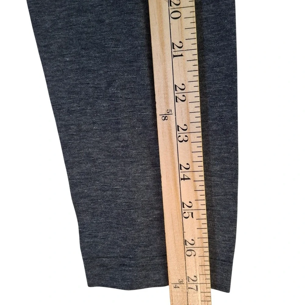 Travis Mathew 1/4 Zip Pullover Mens Medium Charcoal Gray Heather Golf Sweater